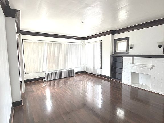 3rd image of 8026 S Aberdeen St #1