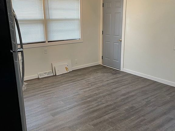 5th image of 232 S Elmwood Ave