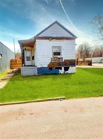 1st image of 2008 Olive St