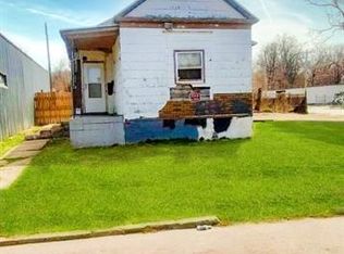 2008 Olive St, Saint Joseph, MO 64507