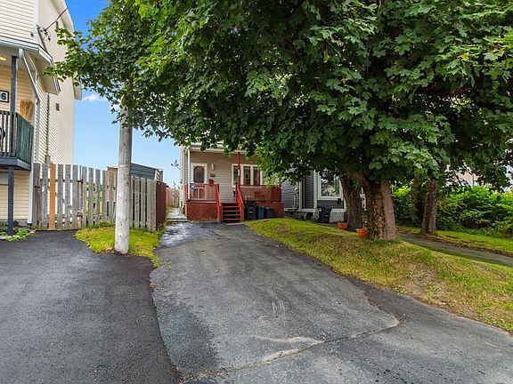 3rd image of 202 Pennywell Road