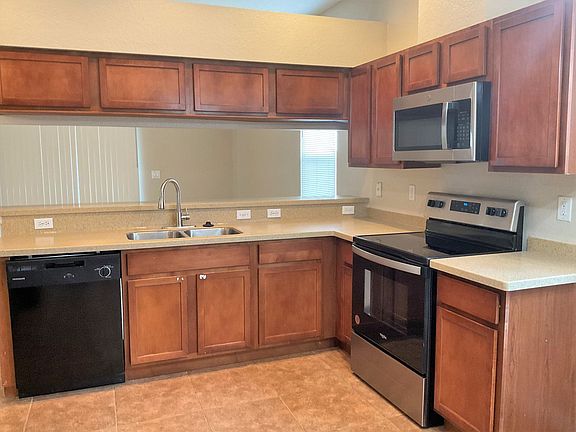 5th image of 5073 Brenton Manor Ave