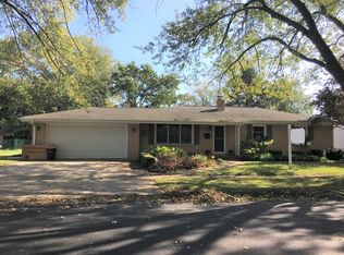 513 Garys Dr, Antioch, IL 60002