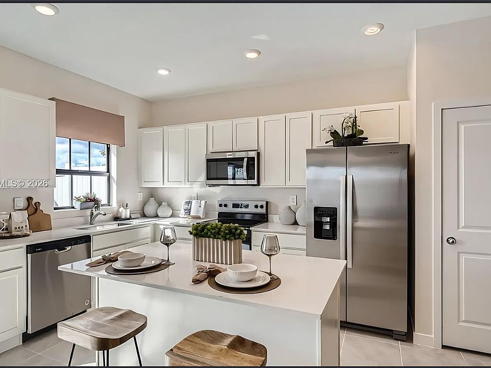 1st image of 1114 SW 9th Ave #0