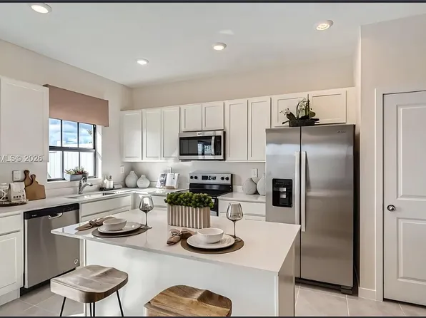 1114 SW 9th Ave #0, Homestead, FL 33034