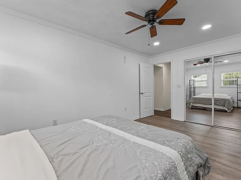780 Meade Ln — Photo 19