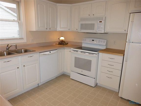 5th image of 137 Jordan Dr
