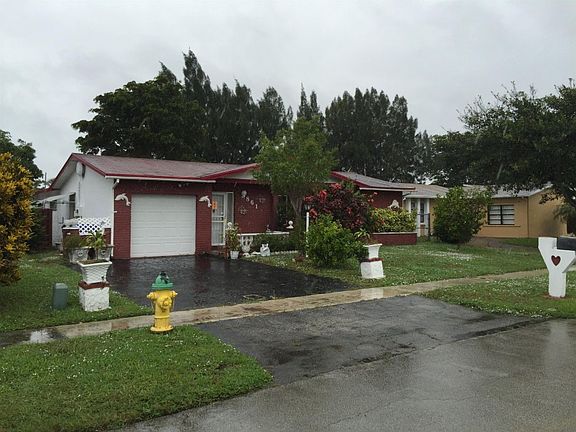 3rd image of 861 SW 83rd Ave