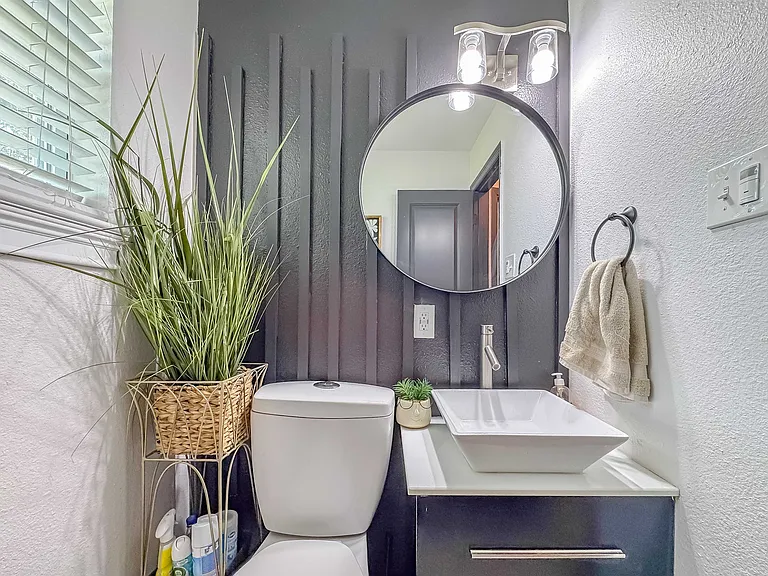 1044 Seminole Dr — Photo 44