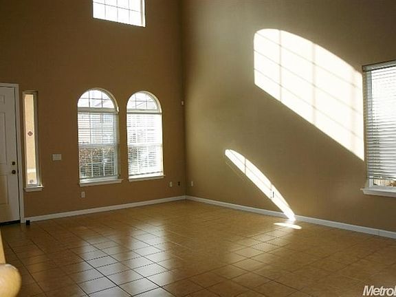 3rd image of 8891 Bergamo Cir