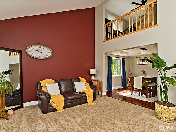 5th image of 9902 153rd Street Ct E