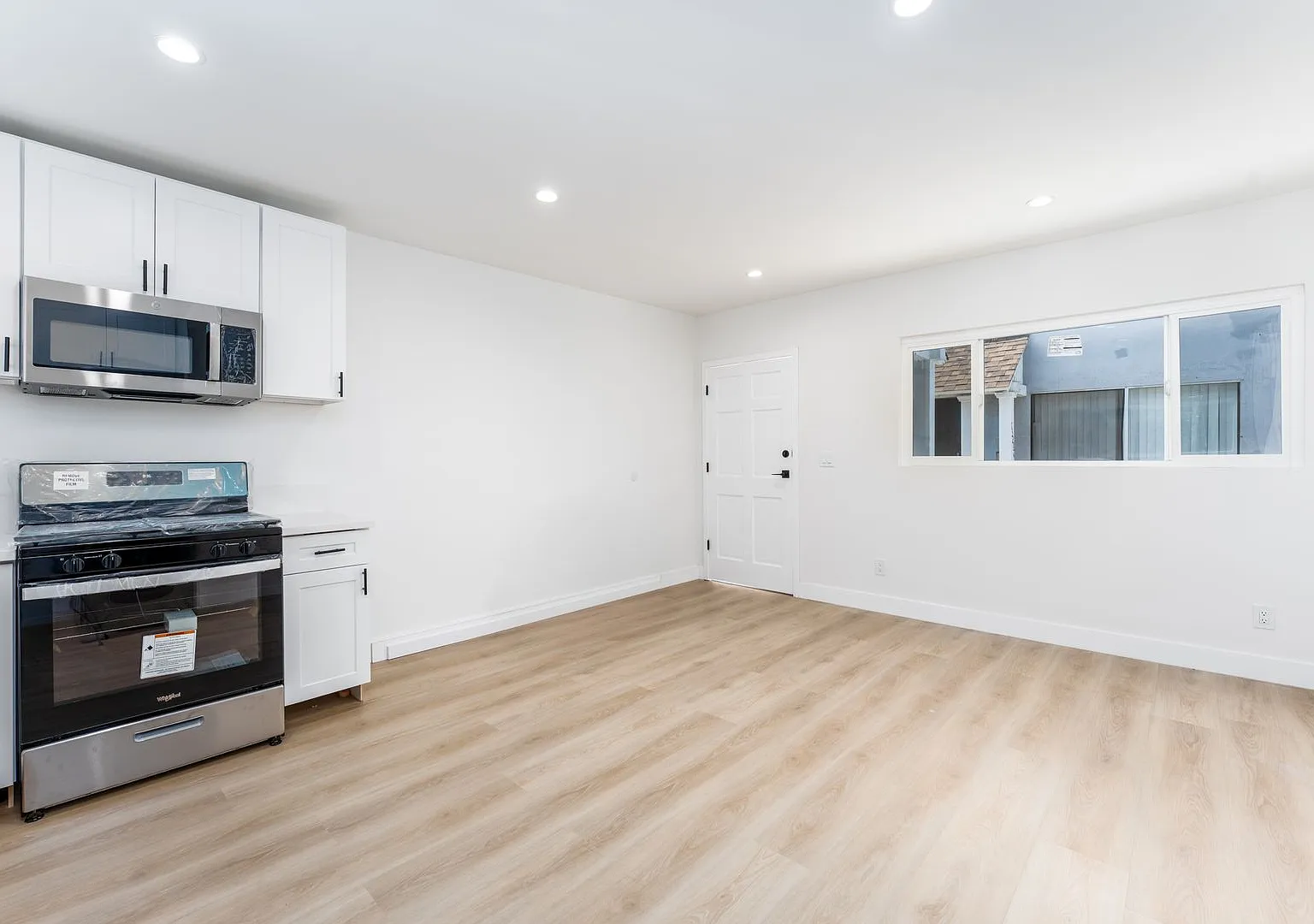 1 bed, 550 sqft, $1,545 — Photo 4