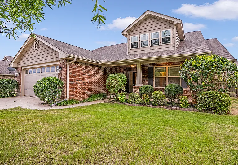 128 Willow Tree Dr — Photo 3