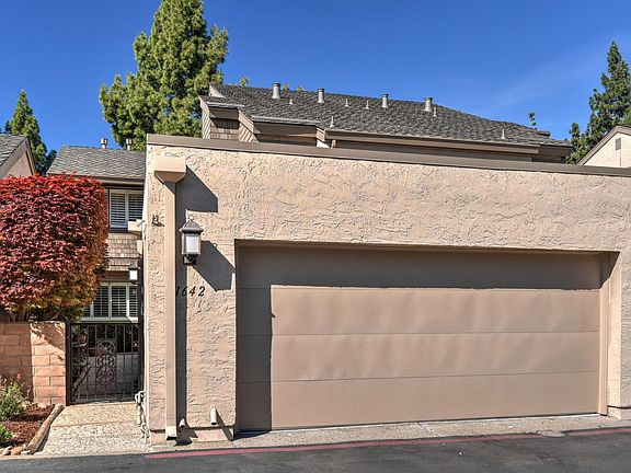 2nd image of 1642 Elderberry Way