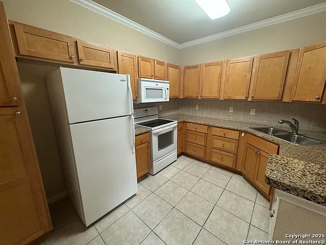 6160 Eckhert Rd #103 — Photo 20