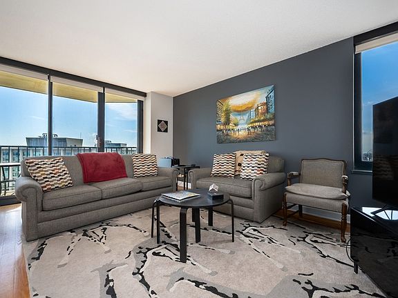 3rd image of 3660 N Lake Shore Dr APT 2901