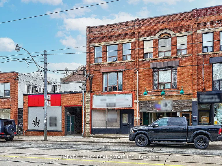 1046 Bathurst St #2 — Photo 3