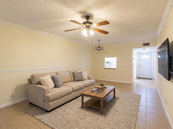 5th image of 551 NW 80TH Avenue #203