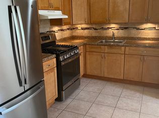 376 Balcom Ave, Bronx, NY 10465