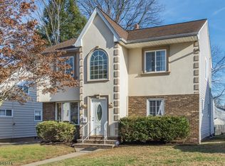 28 Carlton Ter, Bloomfield, NJ 07003