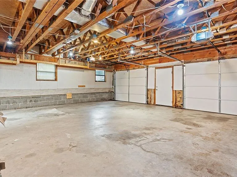 1095 Mountain Springs Dr NW — Photo 33