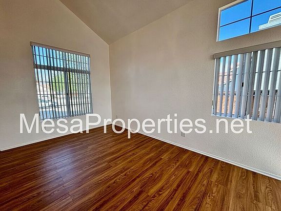 2nd image of 13151 Oberlin Ave