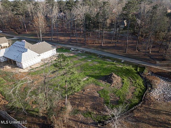 2nd image of 401 Castlewoods Blvd Lot 110