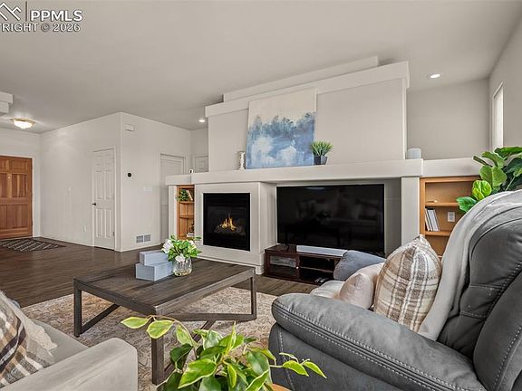 4th image of 6644 Dream Weaver Dr