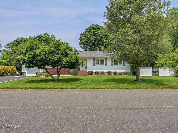 5th image of 125 Beechwood Ave