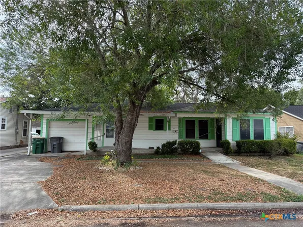 2701 Nightingale St, Victoria, TX 77901