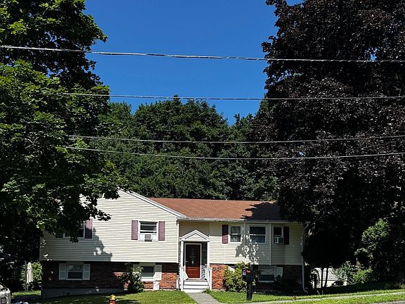 2nd image of 2 Yale St