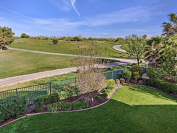 4th image of 2501 Rockwell Dr