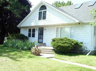 6823 Us Route 136, Potomac, IL 61865