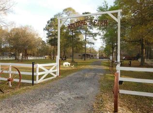 8933 Turtle Rd, Orange, TX 77632