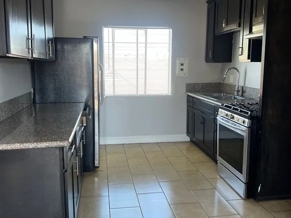 158 W 74th St #4A, Los Angeles, CA 90003