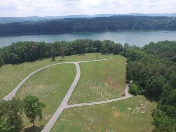 21 Roberts Rd, Nancy, KY 42544