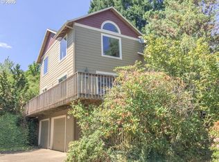 190 SW Walnut Ave, Dundee, OR 97115