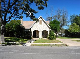 410 W Water St, Kerrville, TX 78028