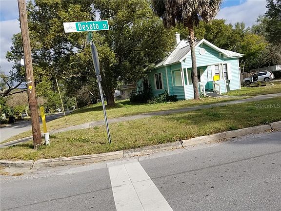 2nd image of 984 W Desoto St