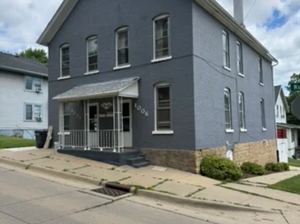 1006 Walnut St, Dubuque, IA
