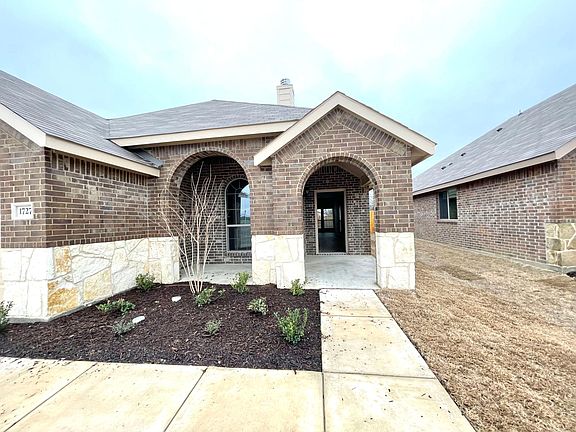 4th image of 1727 Wooley Way