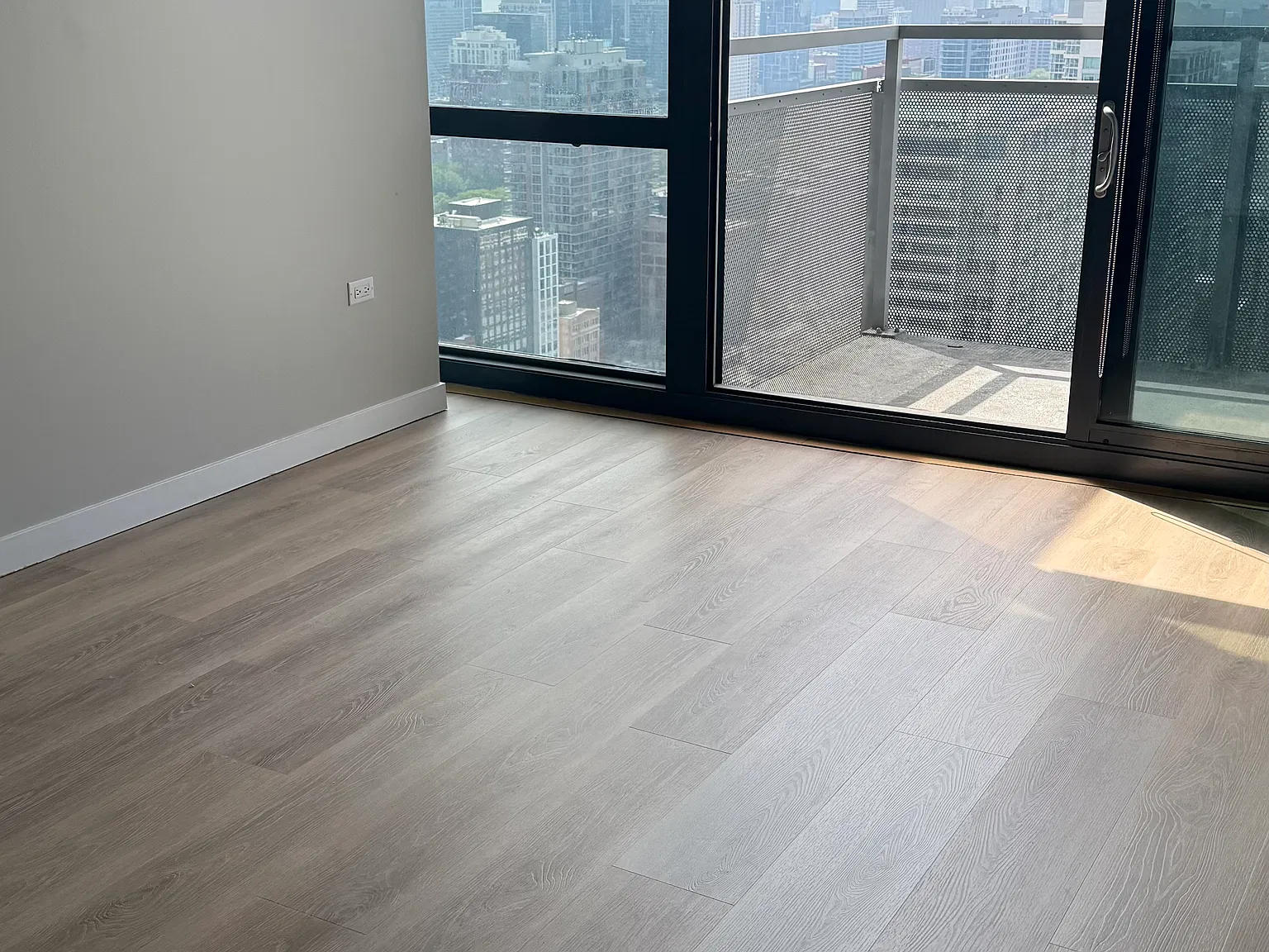 2 bed, 968 sqft, $2,750 — Photo 4