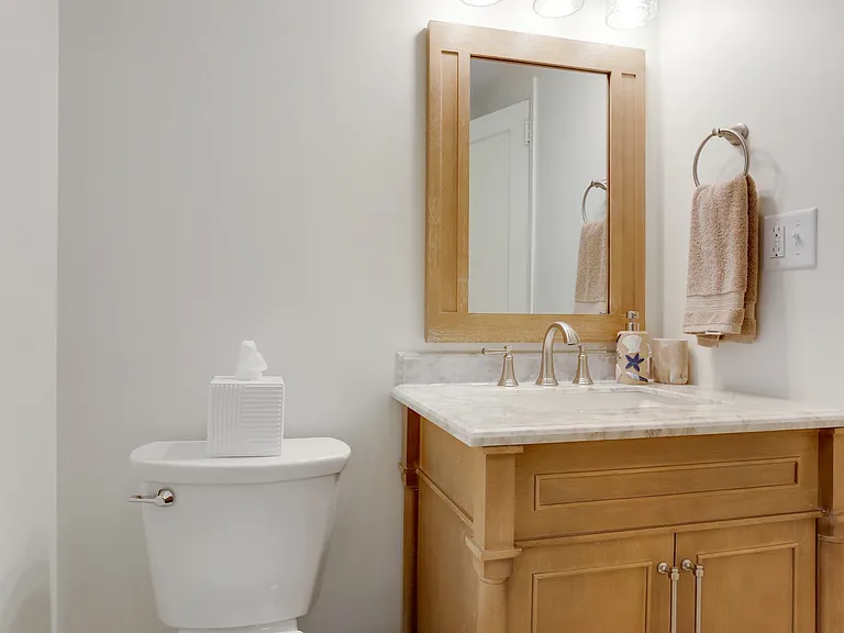 3448 N Shore Dr — Photo 17