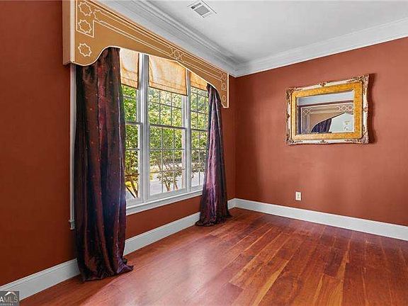 4th image of 4000 Weatherford Cir