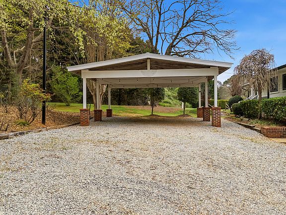 3rd image of 255 Kibbee Rd