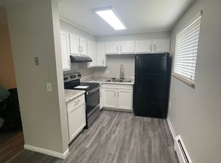 1190 S Allison St APT 4, Denver, CO 80232