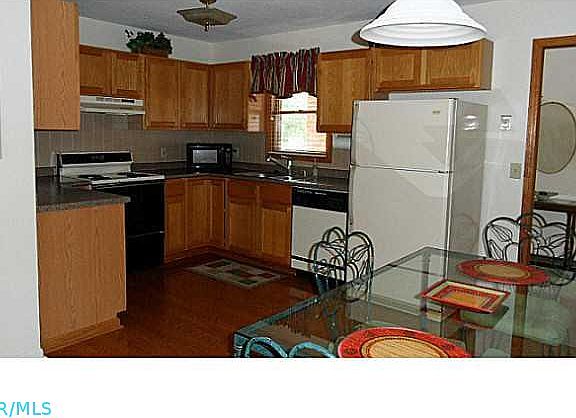 4th image of 5043 Cheviot Dr