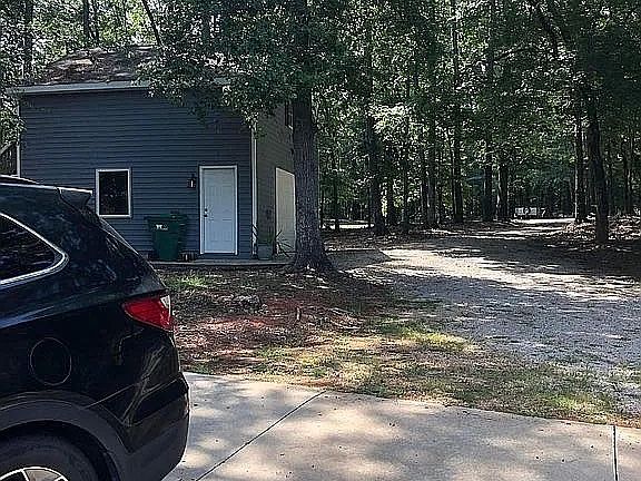 2nd image of 135 Southshore Rd