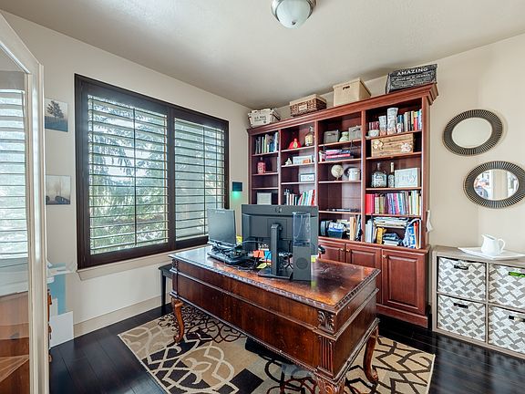 5th image of 8026 S Cricket Ln