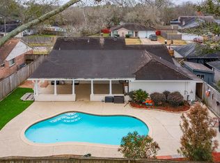 16211 Townes Rd, Friendswood, TX 77546